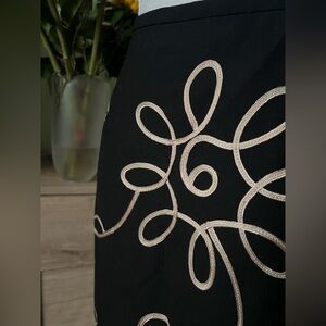 Black & Yellow Ribbon Floral Wool Midi Knee-Length Modest Fit & Flare Skirt Sz 6